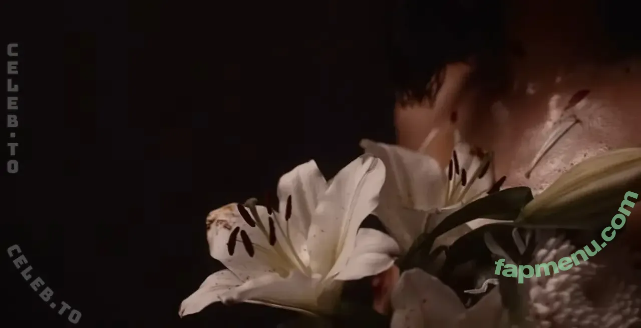 freckles asmr nude photo #0024 (freckles_asmr / frecklesasmr / zundayyyy)