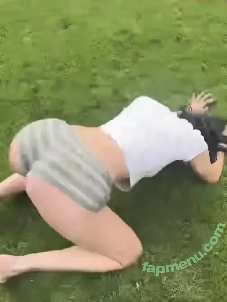 freckles asmr nude photo #0034 (freckles_asmr / frecklesasmr / zundayyyy)