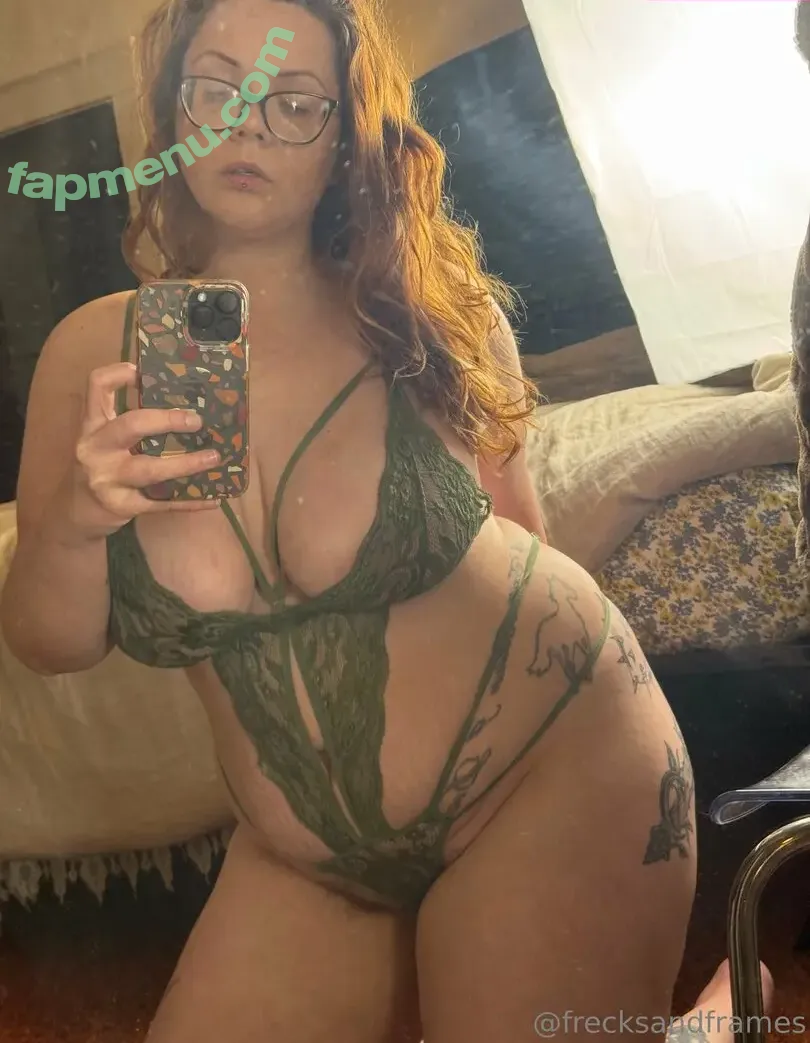 frecksandframes nude photo #0030 (frecksandframes)