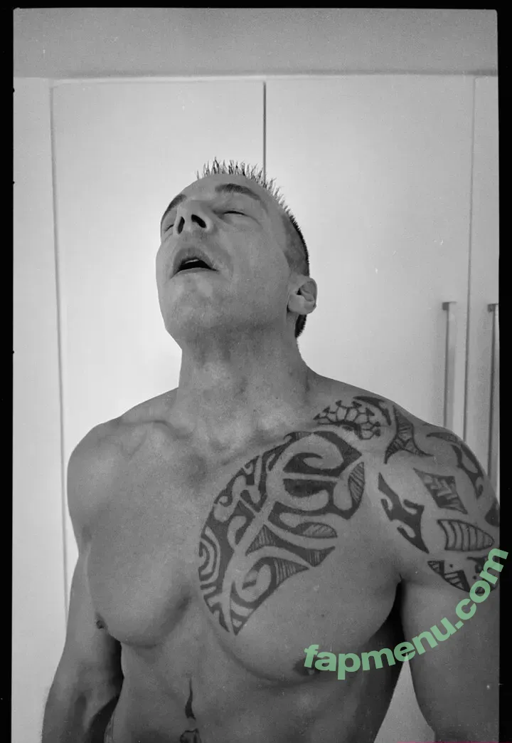 fred3x_free nude photo #0006 (fred_free)