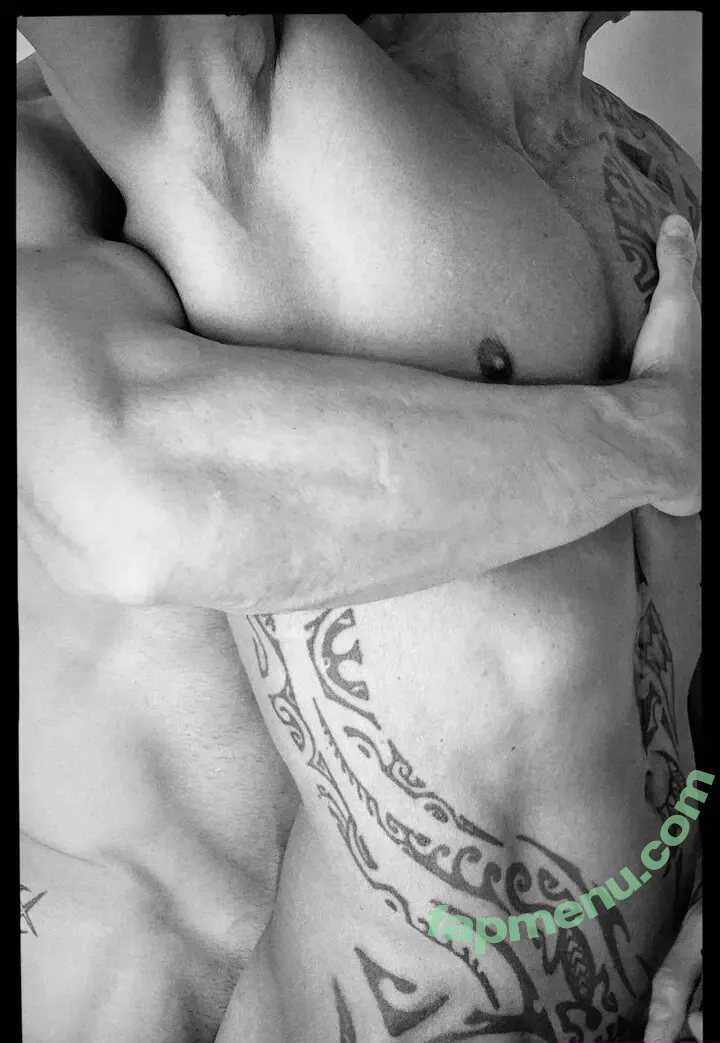 fred3x_free nude photo #0007 (fred_free)