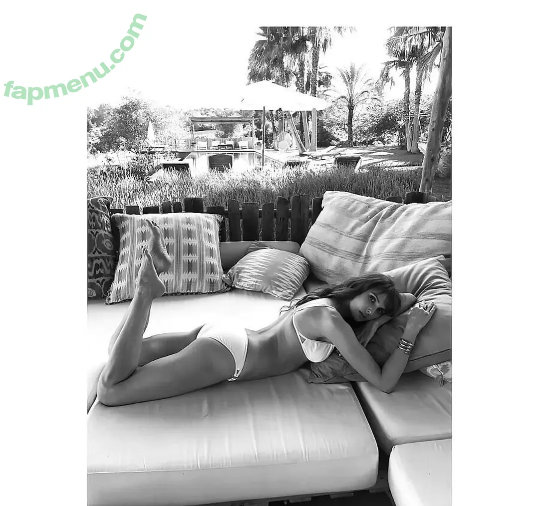 Frederique Bel nude photo #0062 (frederiquebel / frederiquebel_)