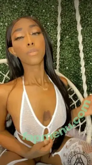 freeaaliyahh / theonly.aaliyahhh nude photo #0022