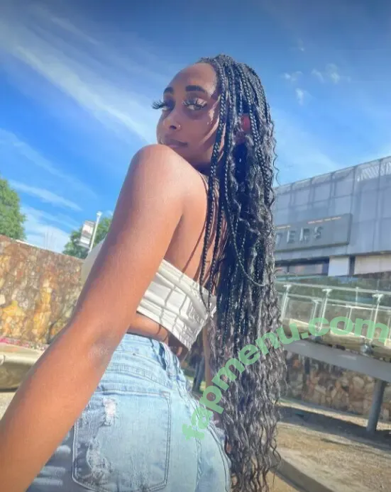 freeaaliyahh nude photo #0035 (theonly.aaliyahhh)