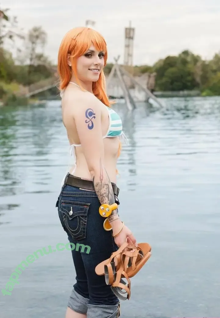 freealixx nude photo #0006 (freealixx)