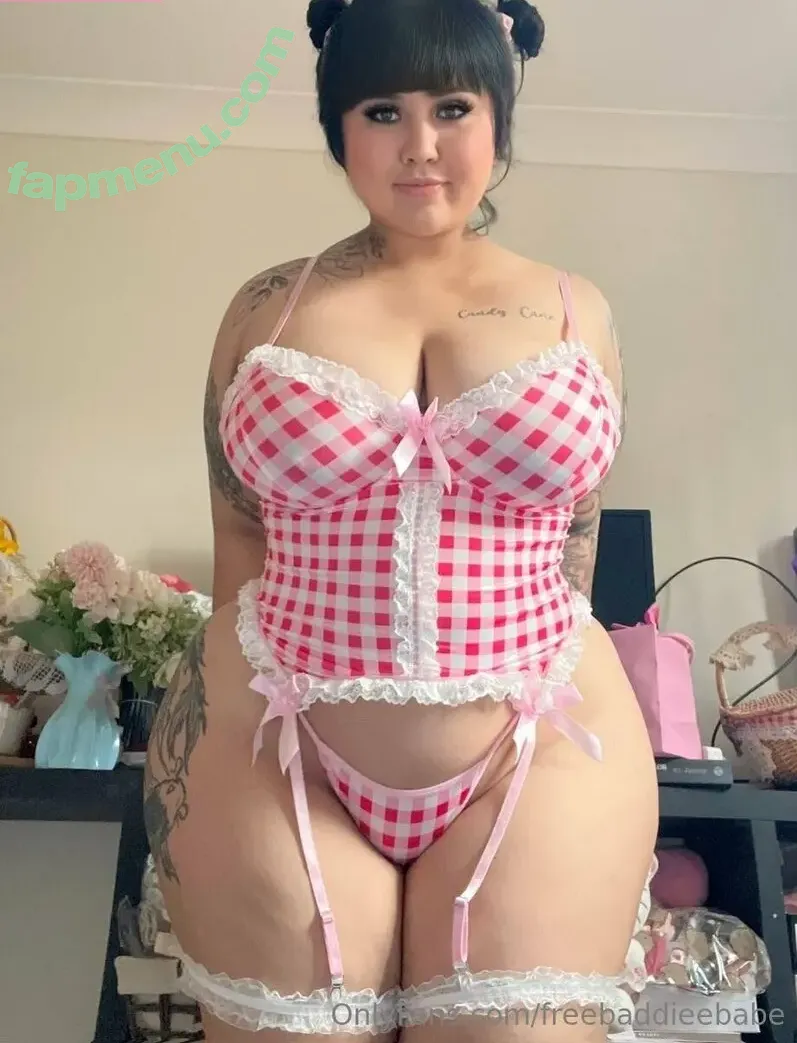 freebaddieebabe nude photo #0437 (freebaddieebabe)