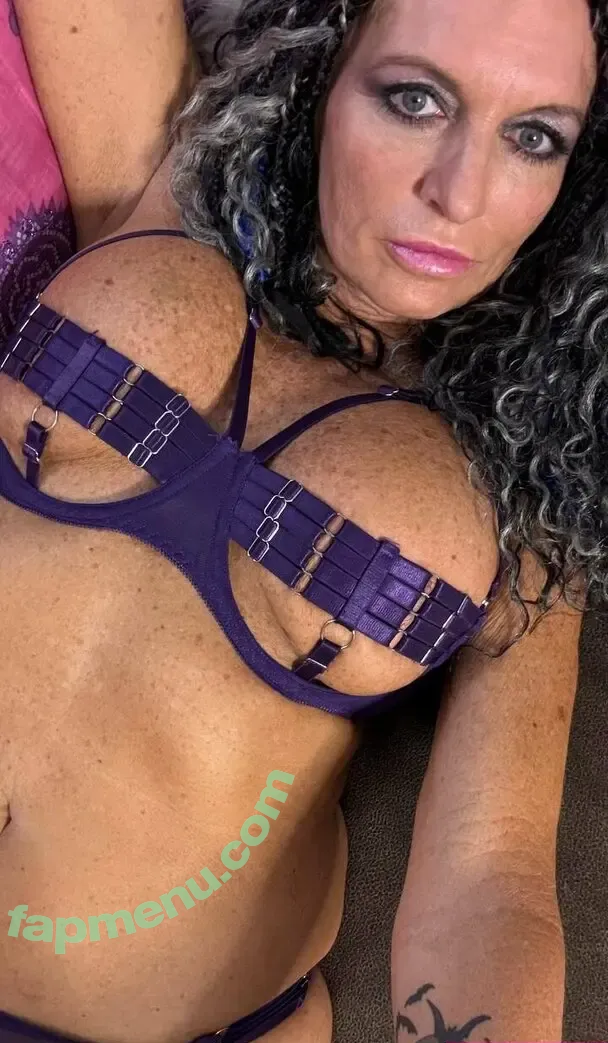 freebecky nude photo #0188 (freenbeckbon)