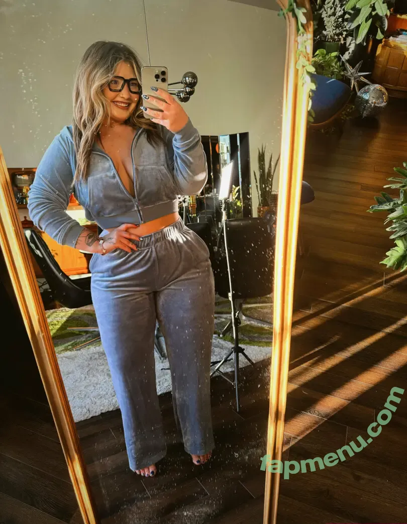freedemibleu nude photo #0013 (freedemradio)