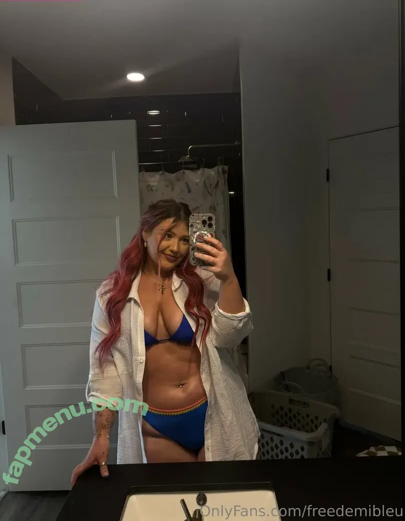 freedemibleu nude photo #0029 (freedemradio)