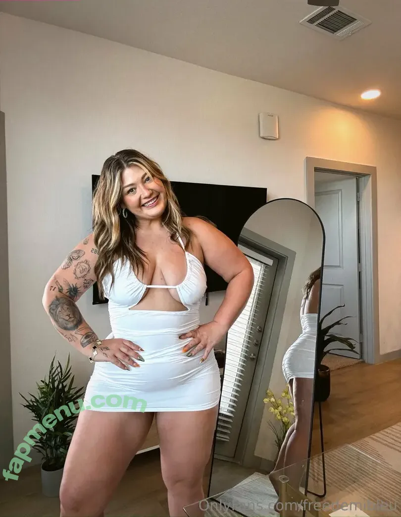 freedemibleu nude photo #0039 (freedemradio)