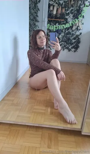 freefancycham / fokesnextdoor nude photo #0076