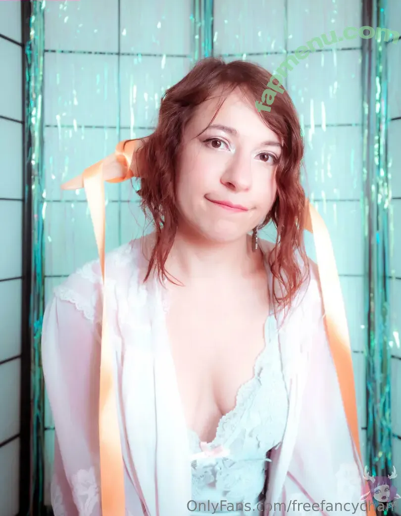 freefancycham nude photo #0043 (fokesnextdoor)