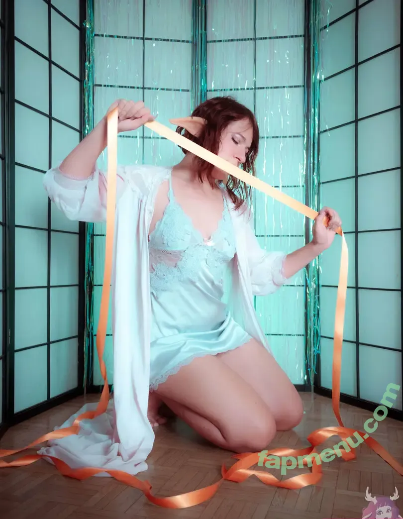 freefancycham nude photo #0048 (fokesnextdoor)