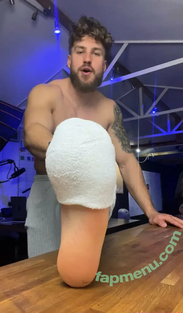 freefootgod nude photo #0160 (freethegod_)