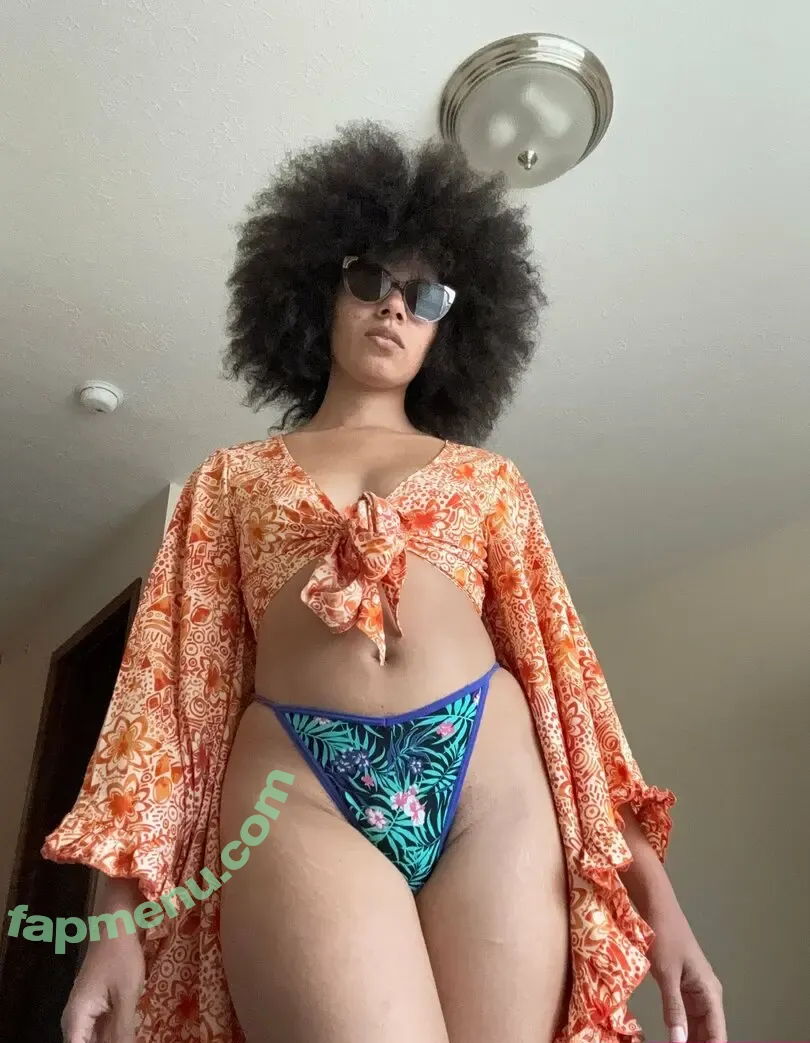 freehoneygriffin nude photo #0006 (muthafnfame267)