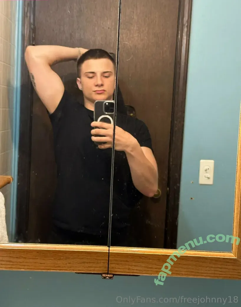 freejohnny18 nude photo #0003 (iamfreejohnny)