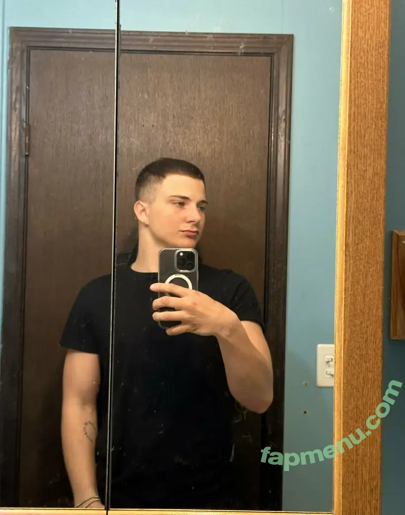 freejohnny18 nude photo #0005 (iamfreejohnny)