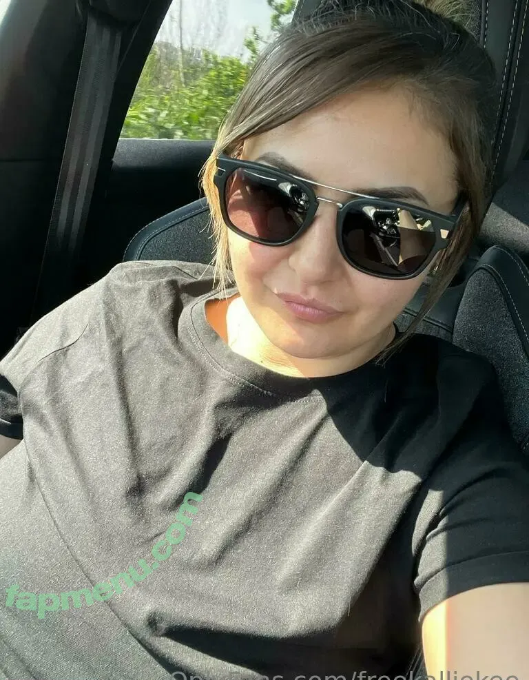 freekalliekee nude photo #0047 (freekalliekee)