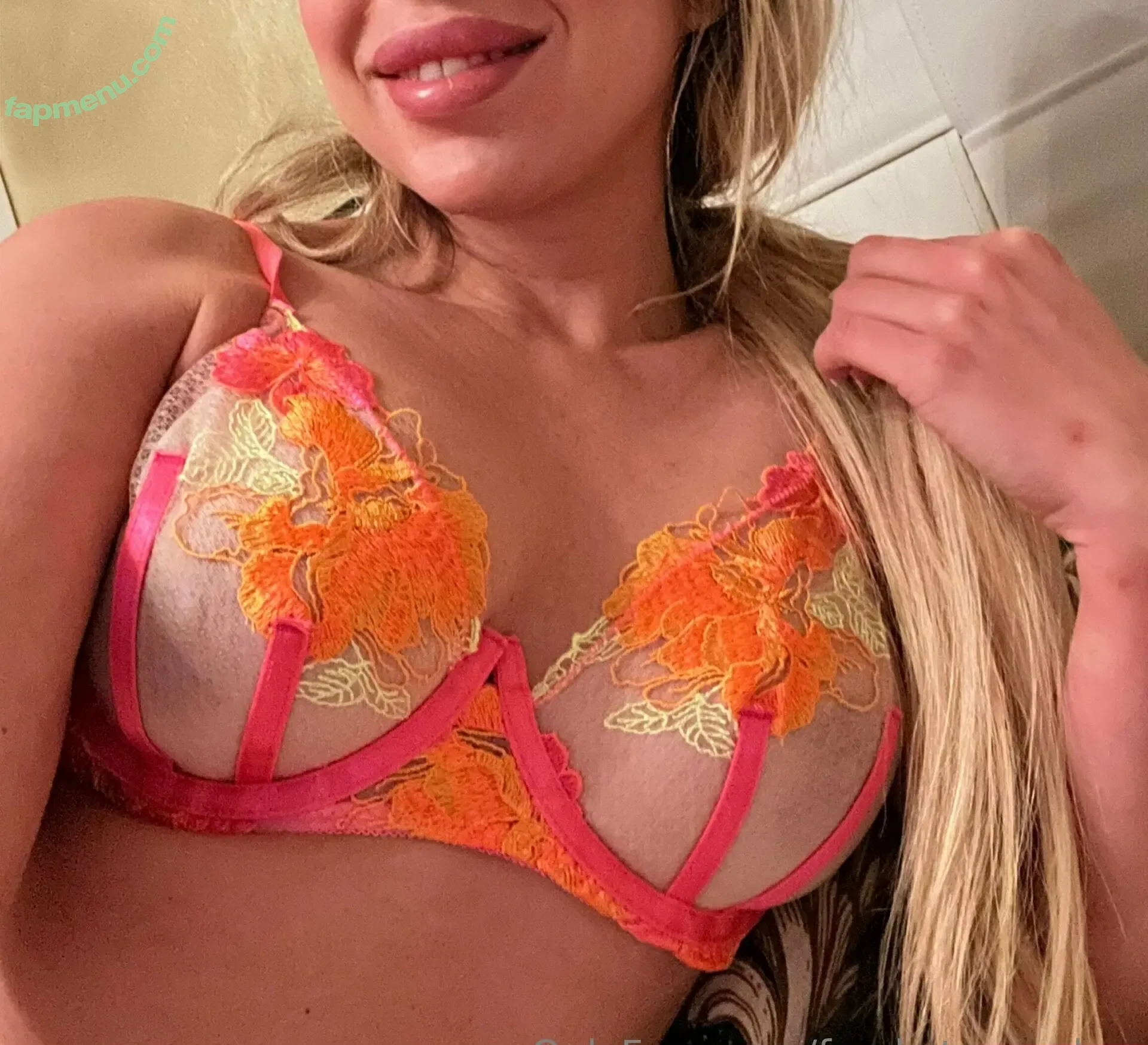 freekatepeaches nude photo #0019 (freekatepeaches)