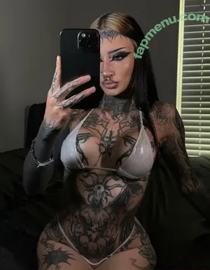 freem0rguekitty / m0rguekittyy nude photo #0018