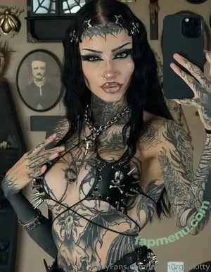 freem0rguekitty / m0rguekittyy nude photo #0054