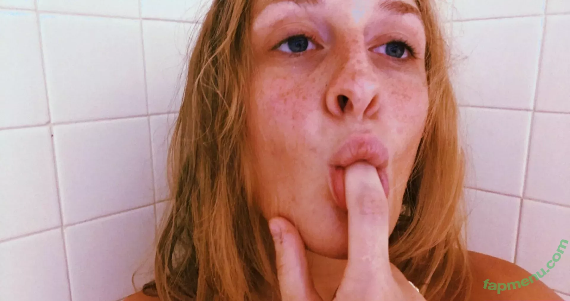 freemollypills nude photo #0016 (freemollypills)