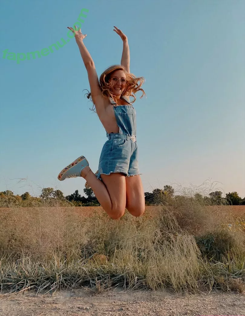 freemollypills nude photo #0021 (freemollypills)