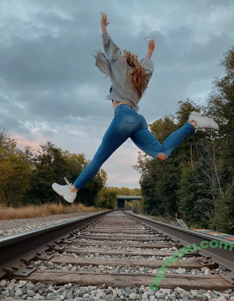 freemollypills nude photo #0025 (freemollypills)