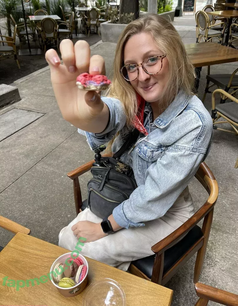 freemollypills nude photo #0048 (freemollypills)