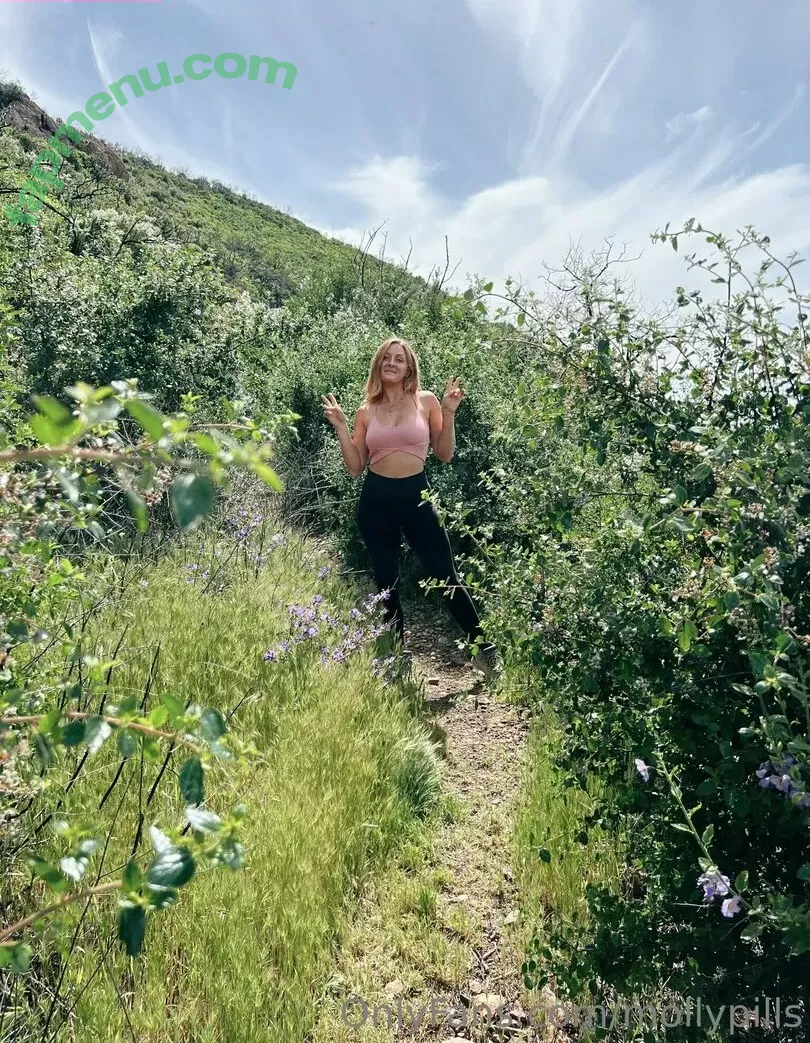 freemollypills nude photo #0139 (freemollypills)