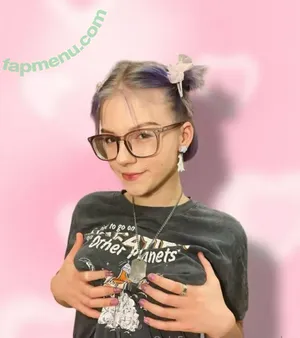 freeninastar / srchafreen nude photo #0077