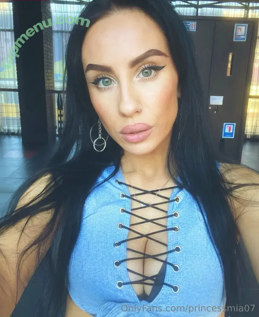 freeprincessmia07 nude photo #0008 (freeprincessmia07)