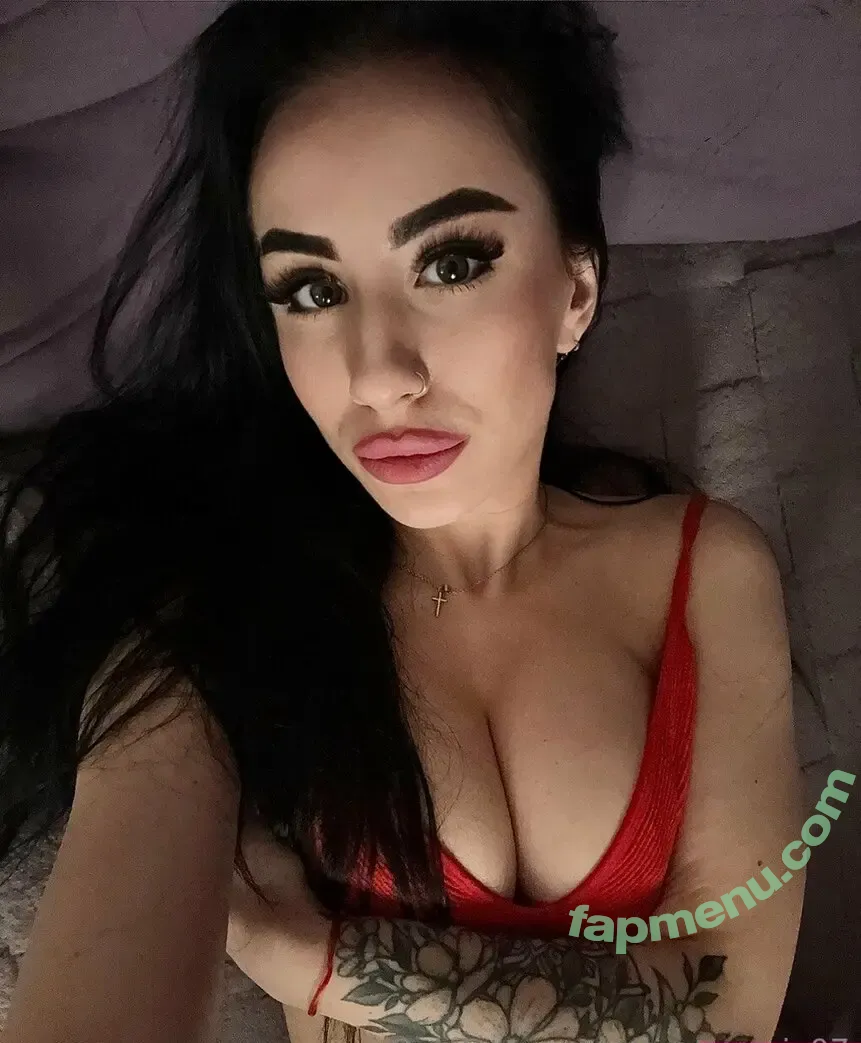 freeprincessmia07 nude photo #0021 (freeprincessmia07)