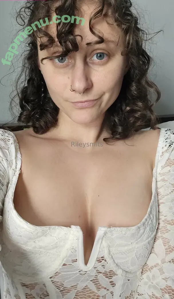 freerileyloonergirl nude photo #0081 (freerileyloonergirl)