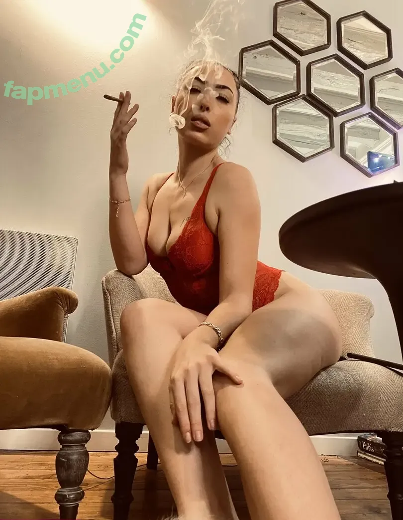 Frenchrapqueen nude photo #0075 (Rockaqueen / frenchrapqueen2.0)