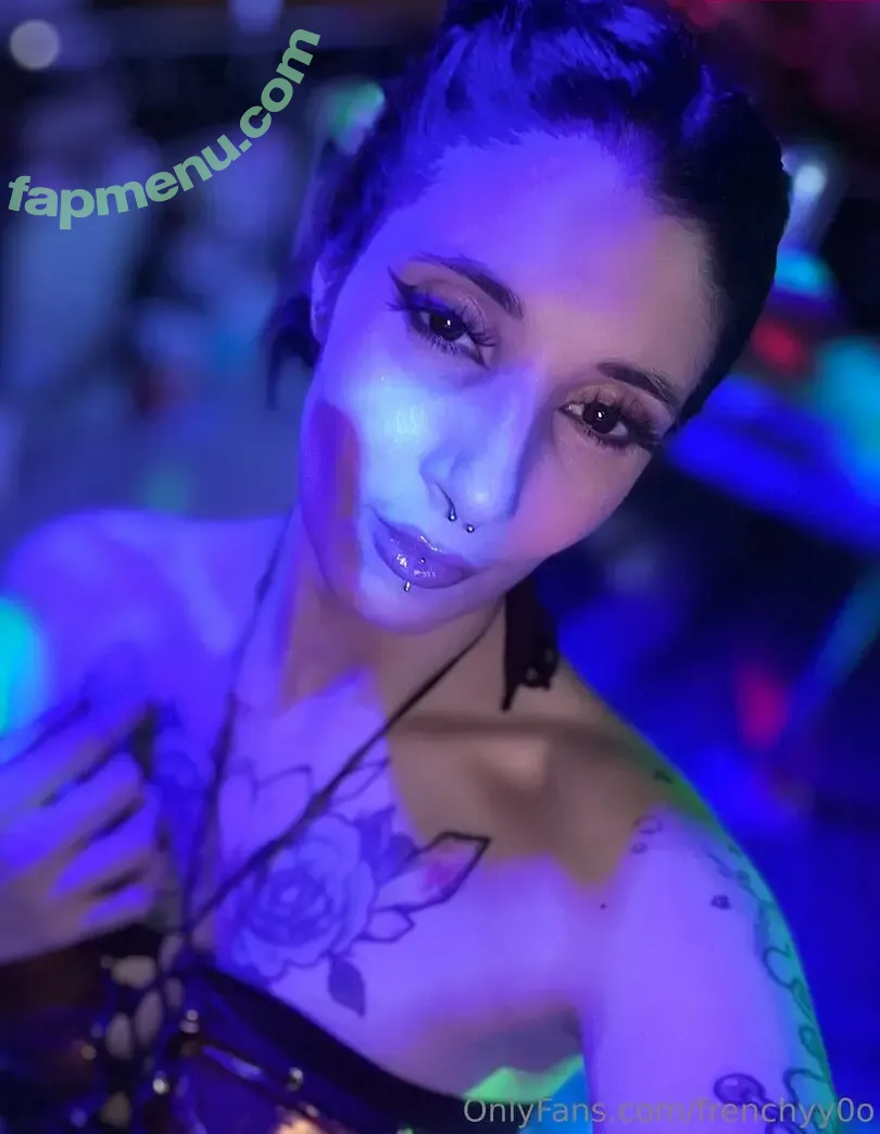 frenchyy0o nude photo #0004 (frenchyy0o)