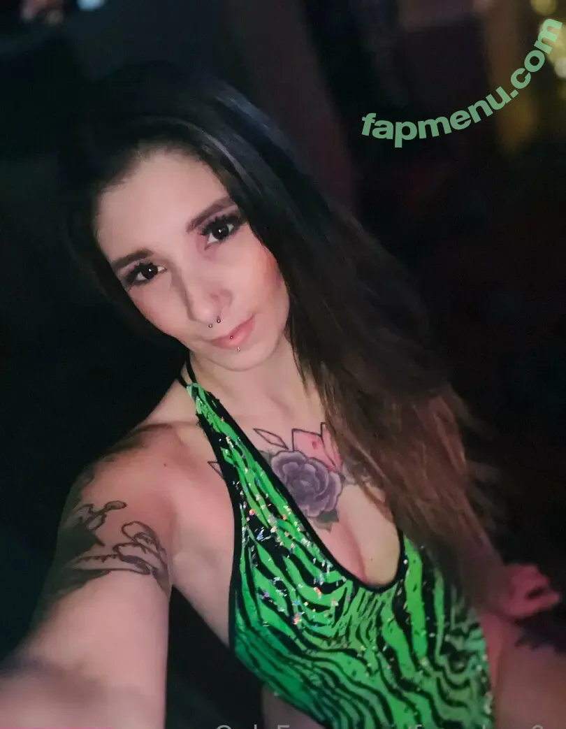 frenchyy0o nude photo #0060 (frenchyy0o)