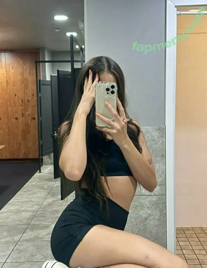 freshmenashley nude photo #1812 (heyitsmenashly)