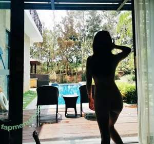  nude photo #0004