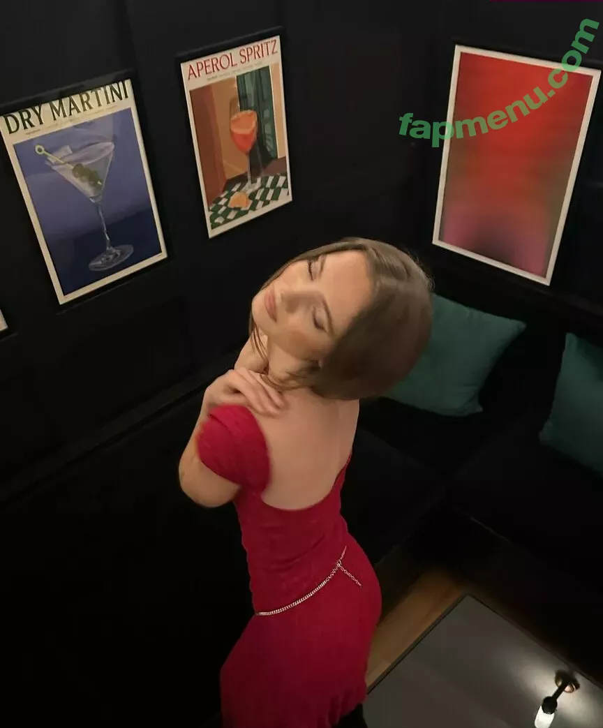 Freya Allan nude photo #0290 (Ciri / freyaallan / freyaallann)