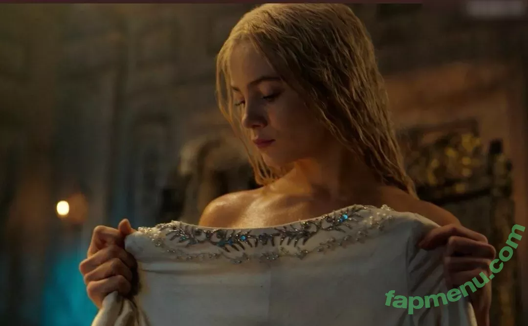 Freya Allan nude photo #0683 (Ciri / freyaallan / freyaallann)