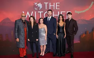 Freya Allan / Ciri / freyaallan / freyaallann nude photo #1074