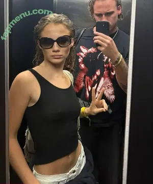 Freya Allan / Ciri / freyaallan / freyaallann nude photo #1139