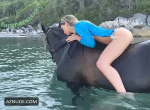 Freya Allan / Ciri / freyaallan / freyaallann nude photo #1150