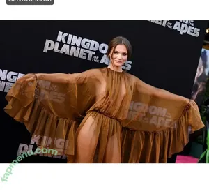 Freya Allan / Ciri / freyaallan / freyaallann nude photo #1152