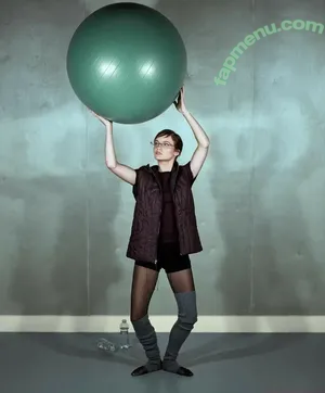 Freya Allan / Ciri / freyaallan / freyaallann nude photo #1162