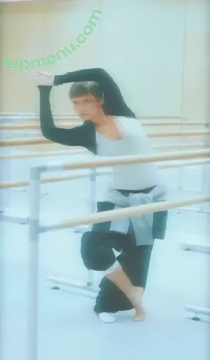 Freya Allan / Ciri / freyaallan / freyaallann nude photo #1173