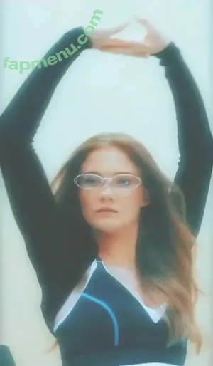 Freya Allan / Ciri / freyaallan / freyaallann nude photo #1174