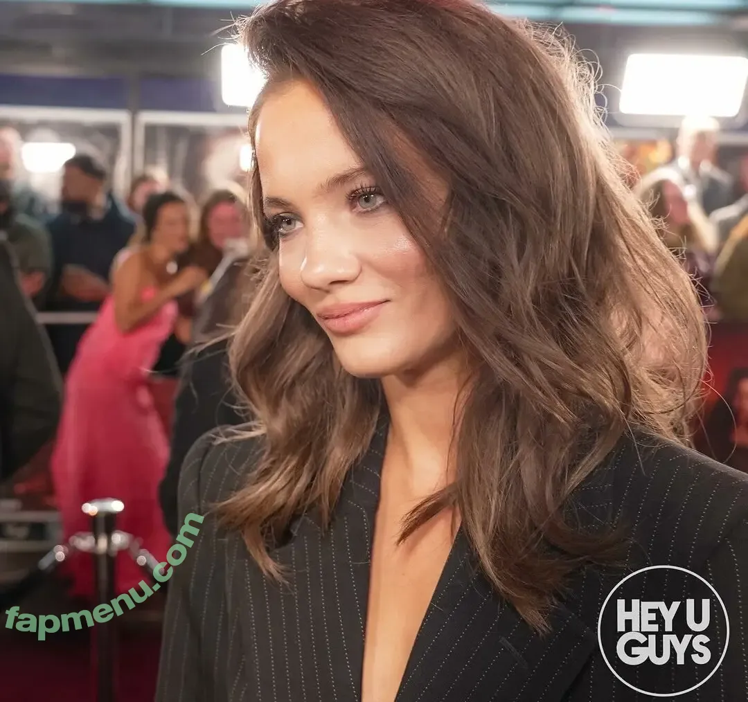 Freya Allan nude photo #1086 (Ciri / freyaallan / freyaallann)