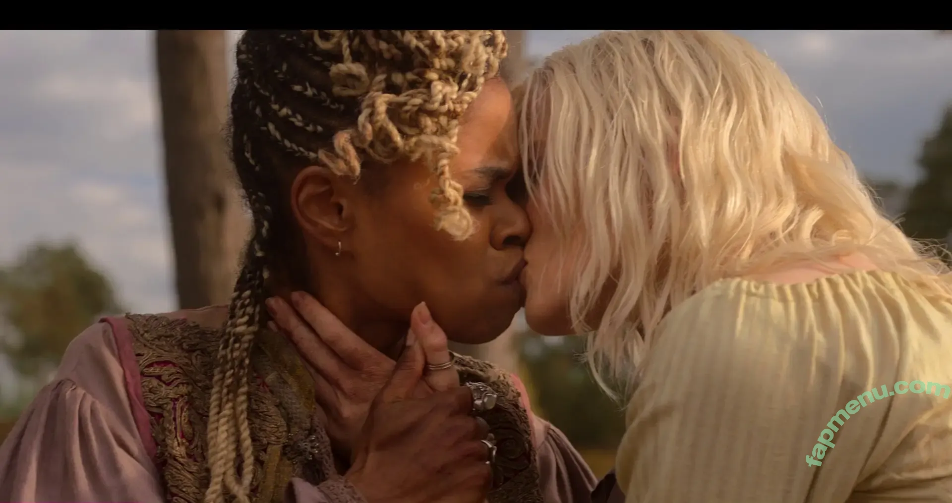 Freya Allan nude photo #1131 (Ciri / freyaallan / freyaallann)